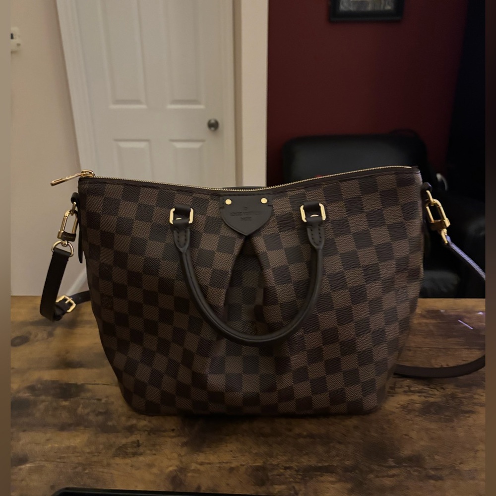 Louis Vuitton Siena Damier handbag.  very good condition.